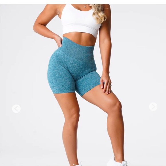 NVGTN scrunch shorts teal - Picture 3 of 3